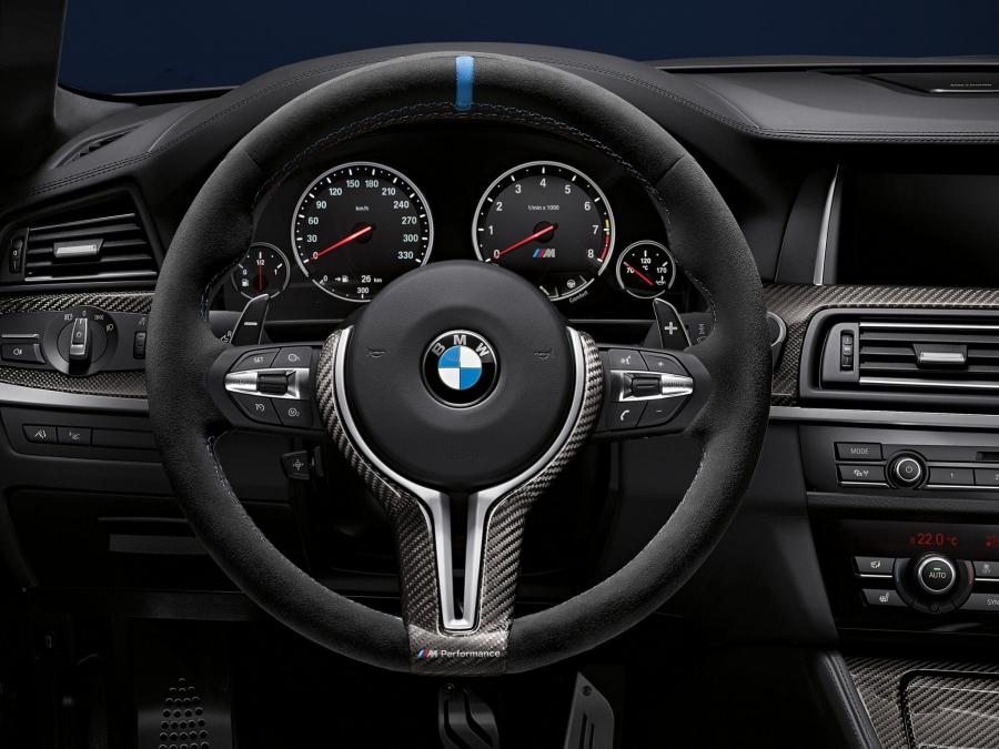  BMW M5 Performance Accessories 2013 года  (фото 6 из 6)
